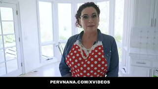 ͕�머니는 아만다는 라이더의 비밀을 직업 보여줍니다 그녀의 Stepgrandson 먼저 손을